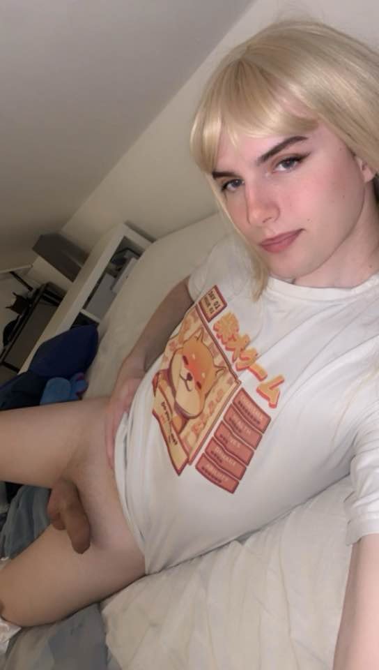 Kik eviecootie. She's so fucking sexy. #pfZpwAtF